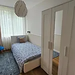 Apartment Metro *