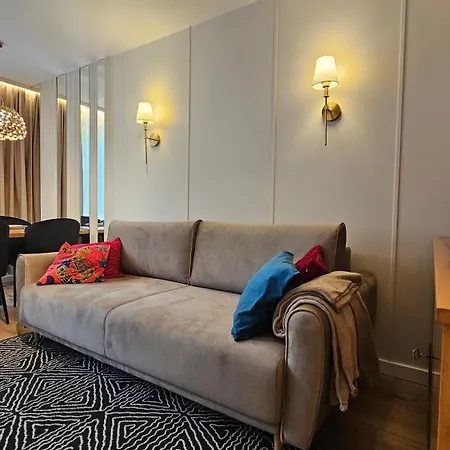 Metro Apartment Warsaw