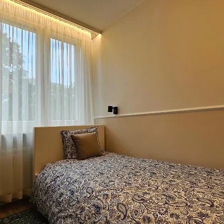 Metro Apartament